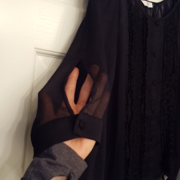 DOLCE VITA BLACK LACE FRONT HI- LO TOP - LIKE NEW - Picture 4 of 8